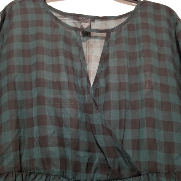 Torrid - Plus Size Green & Black Checkered Blouse - Sheer - Size 2 (2X) - Picture 2 of 7